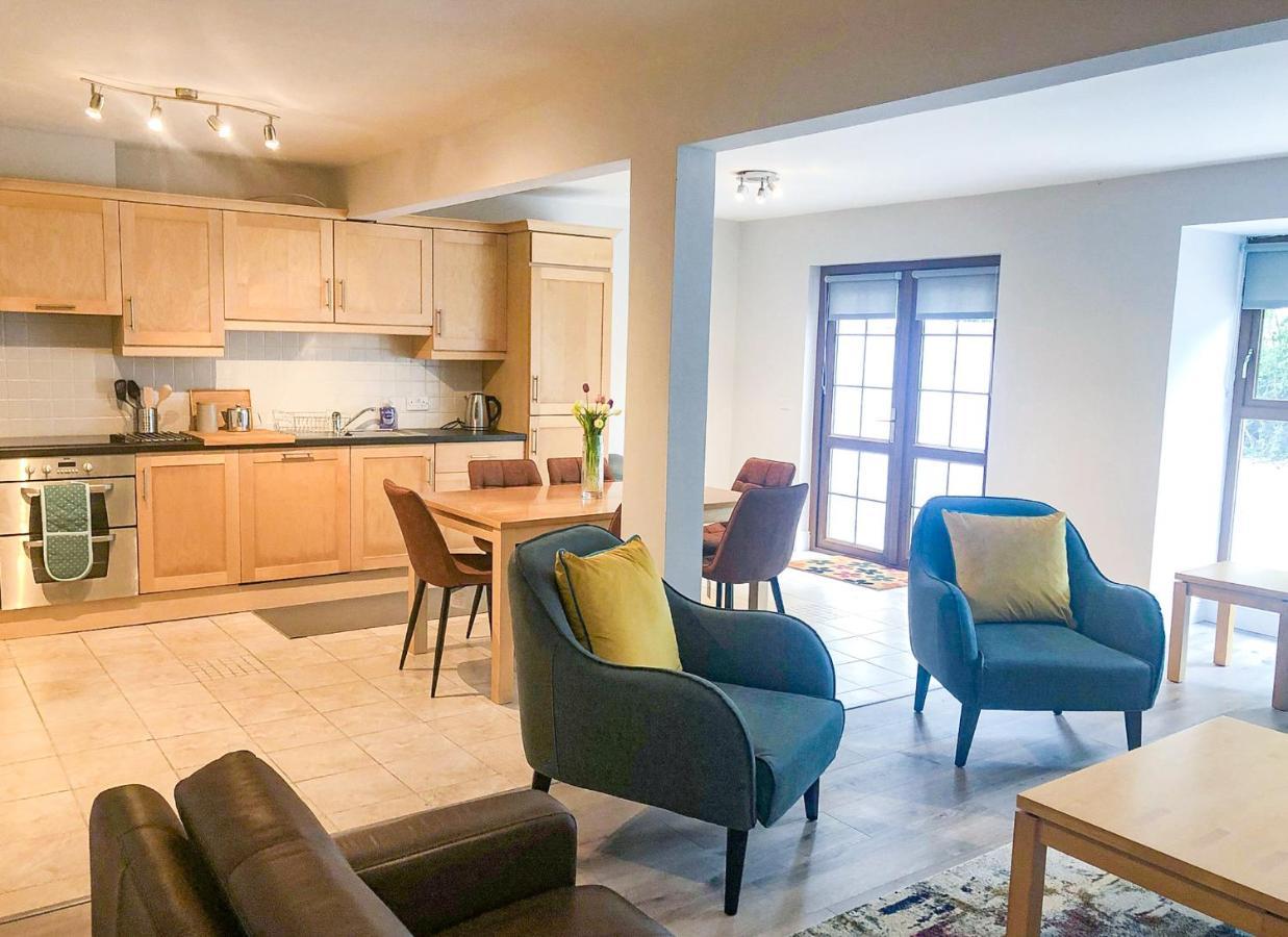 Old Court Holiday Homes Terryglass - Sleeps 6 By Trident Holiday Homes Εξωτερικό φωτογραφία
